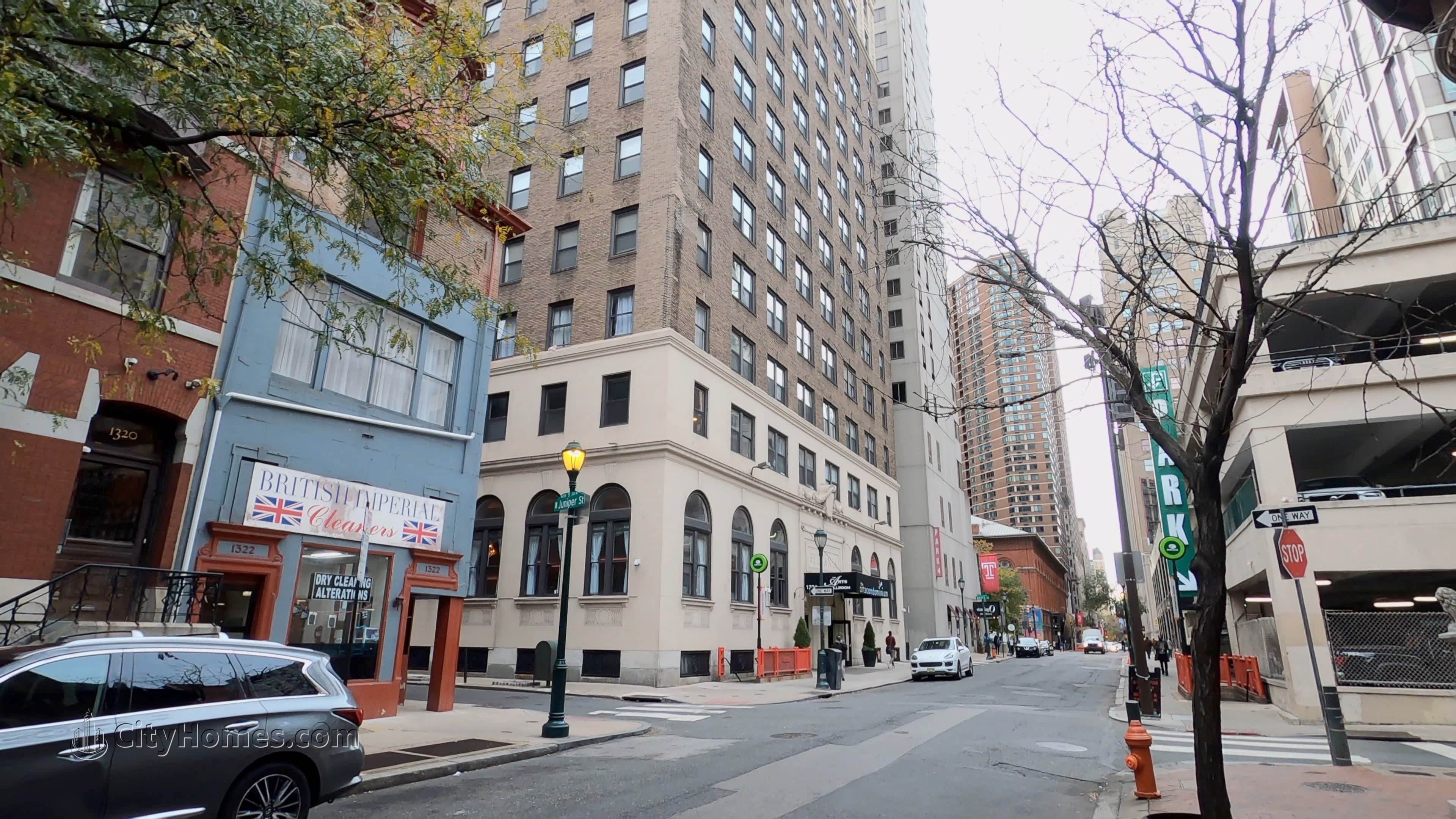 5. The Arts Condominium здание в 1324 Locust St, Center City, Philadelphia, PA 19107