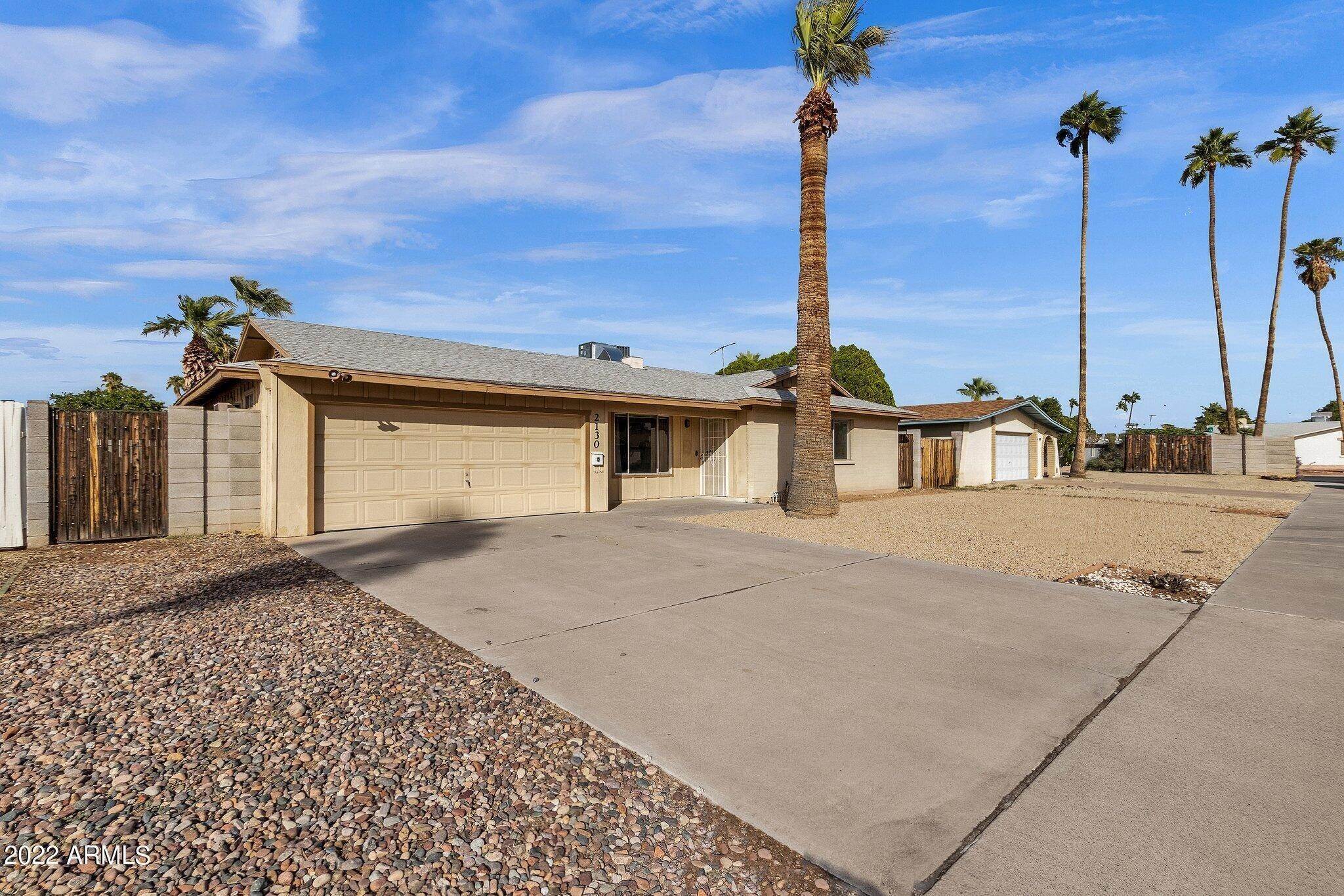 1. Single Family for Sale at Mesa, AZ 85202