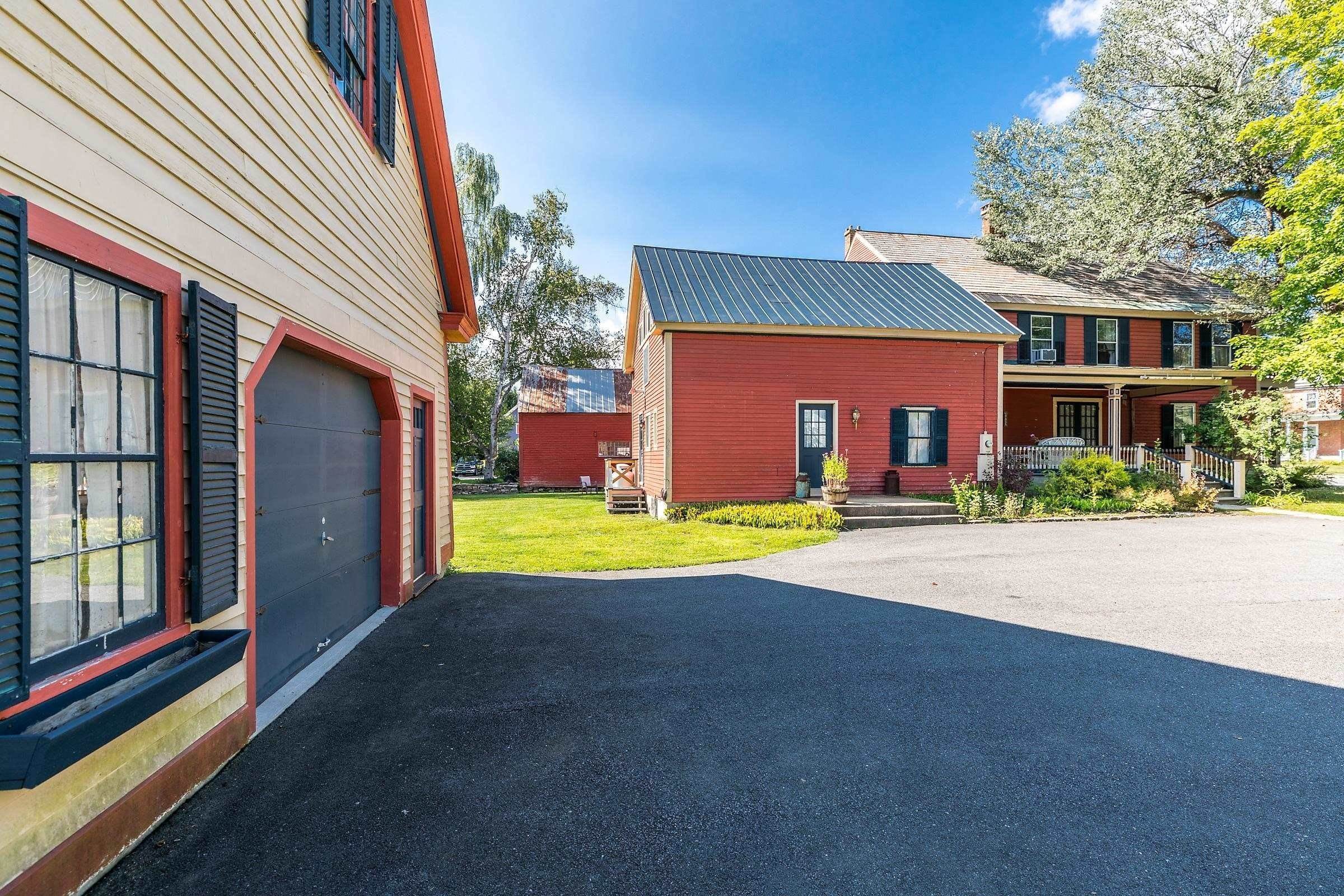 38. Single Family for Sale at Chester, VT 05143