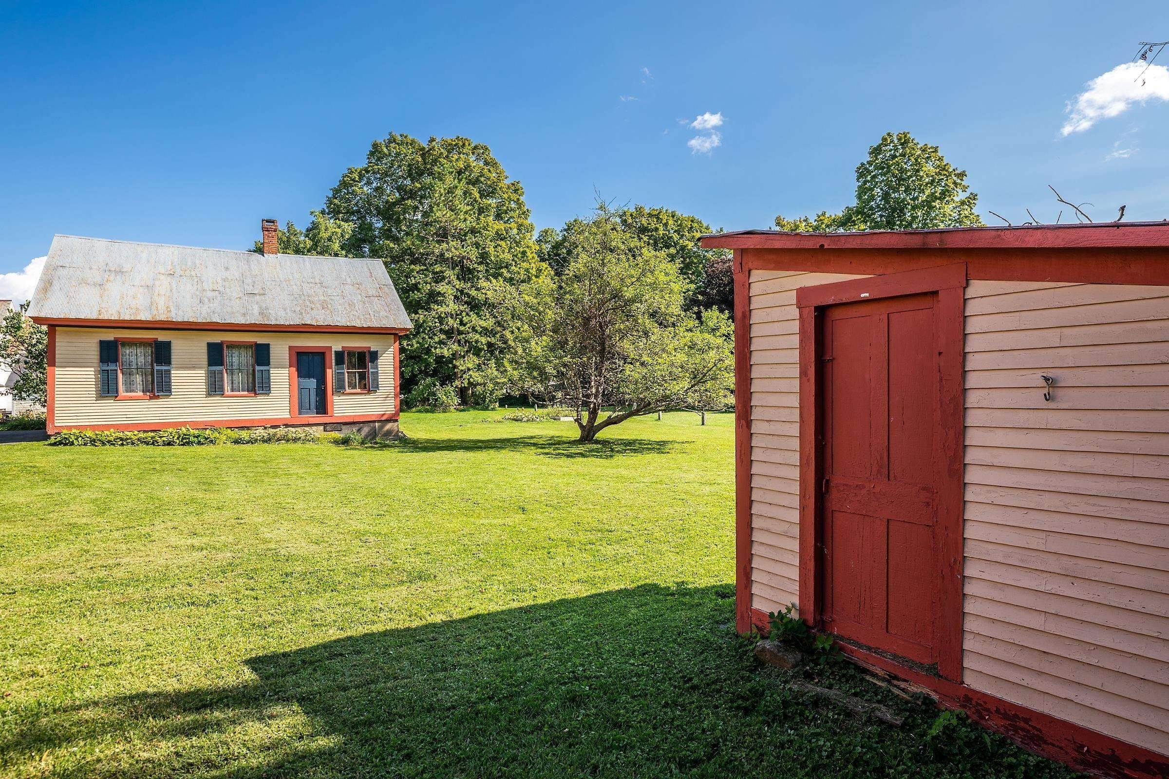 39. Single Family for Sale at Chester, VT 05143