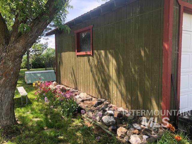 12. Single Family for Sale at Mesa, ID 83643