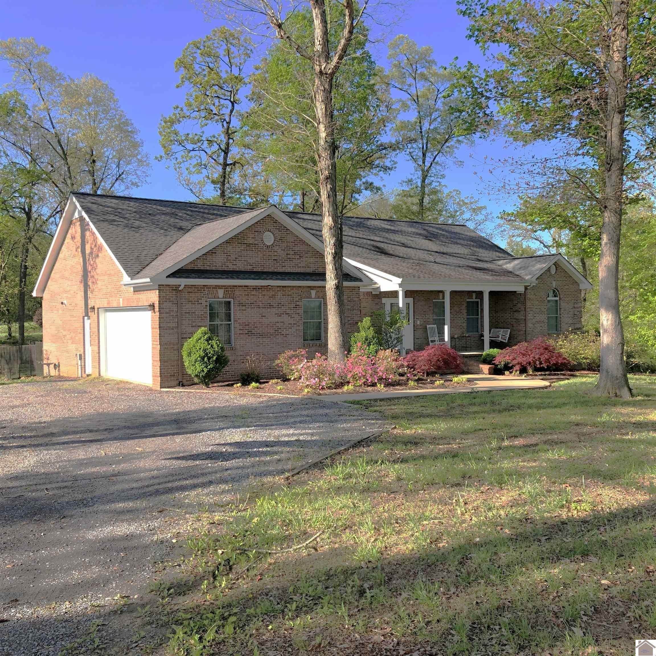 Single Family for Sale at Kirksey, KY 42054