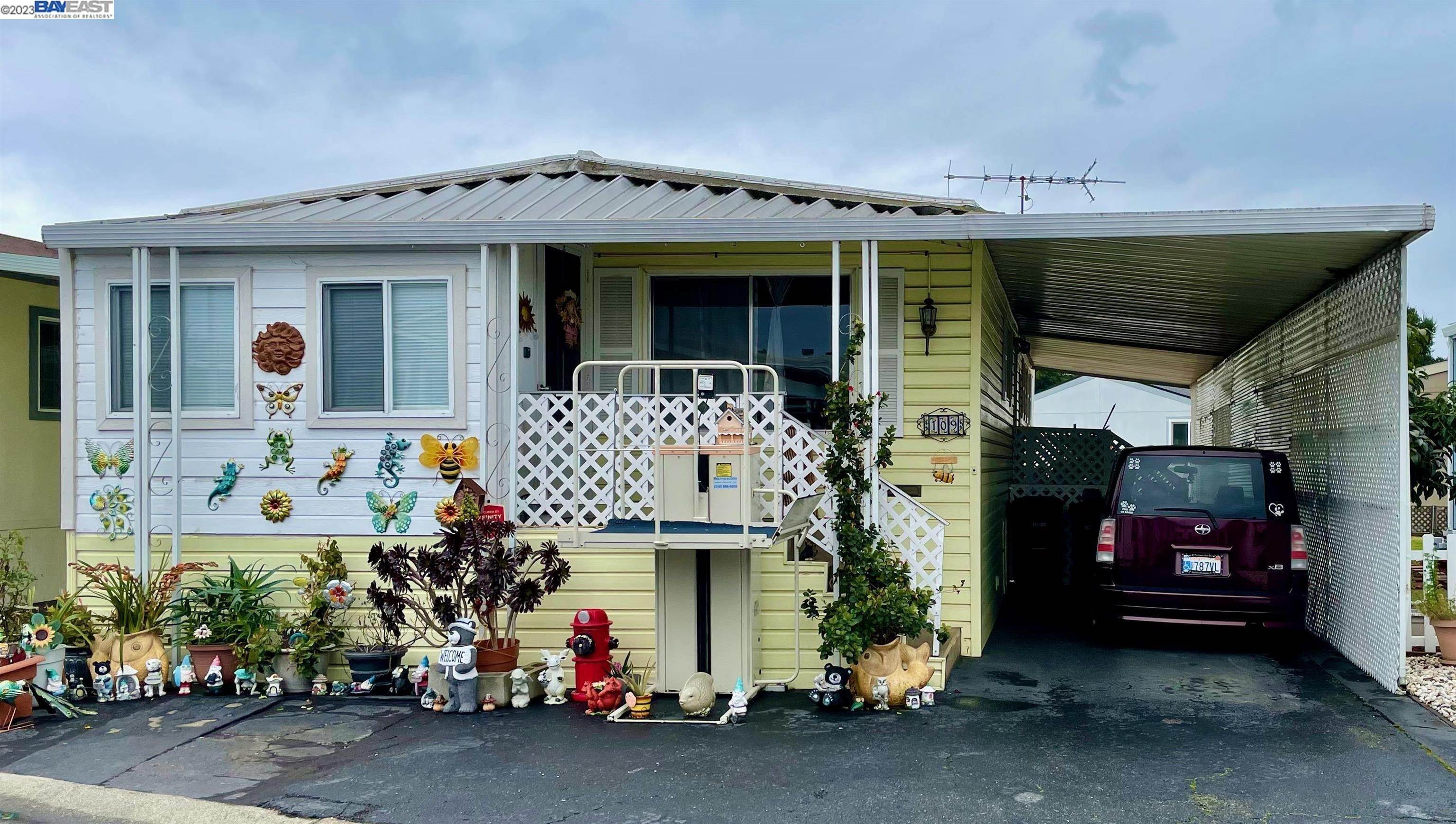 Mobile Home for Sale at Hayward, CA 94545