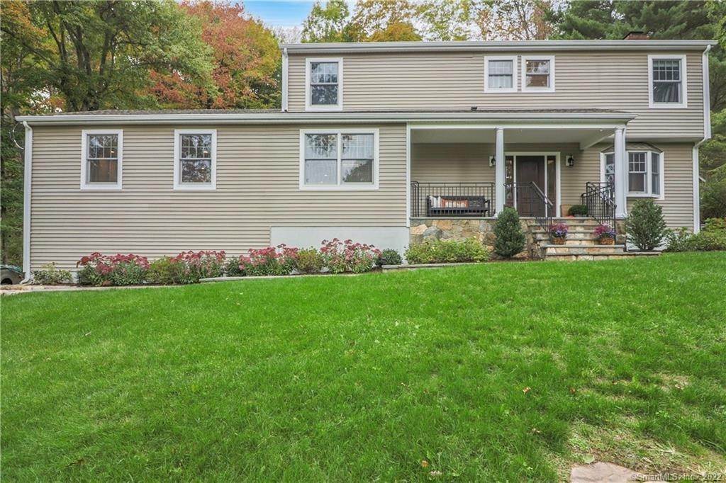 Single Family for Sale at Stamford, CT 06907