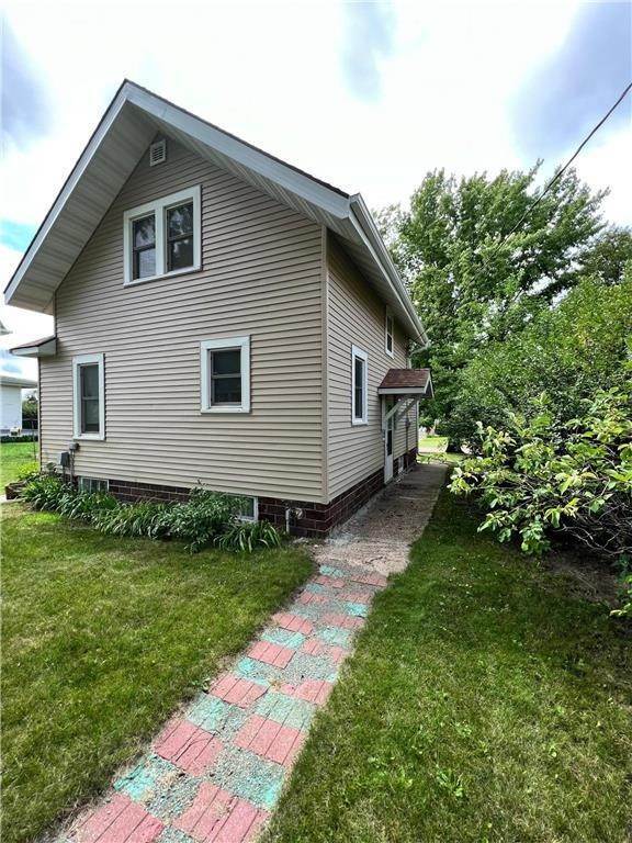 3. Single Family for Sale at Madison, MN 56256