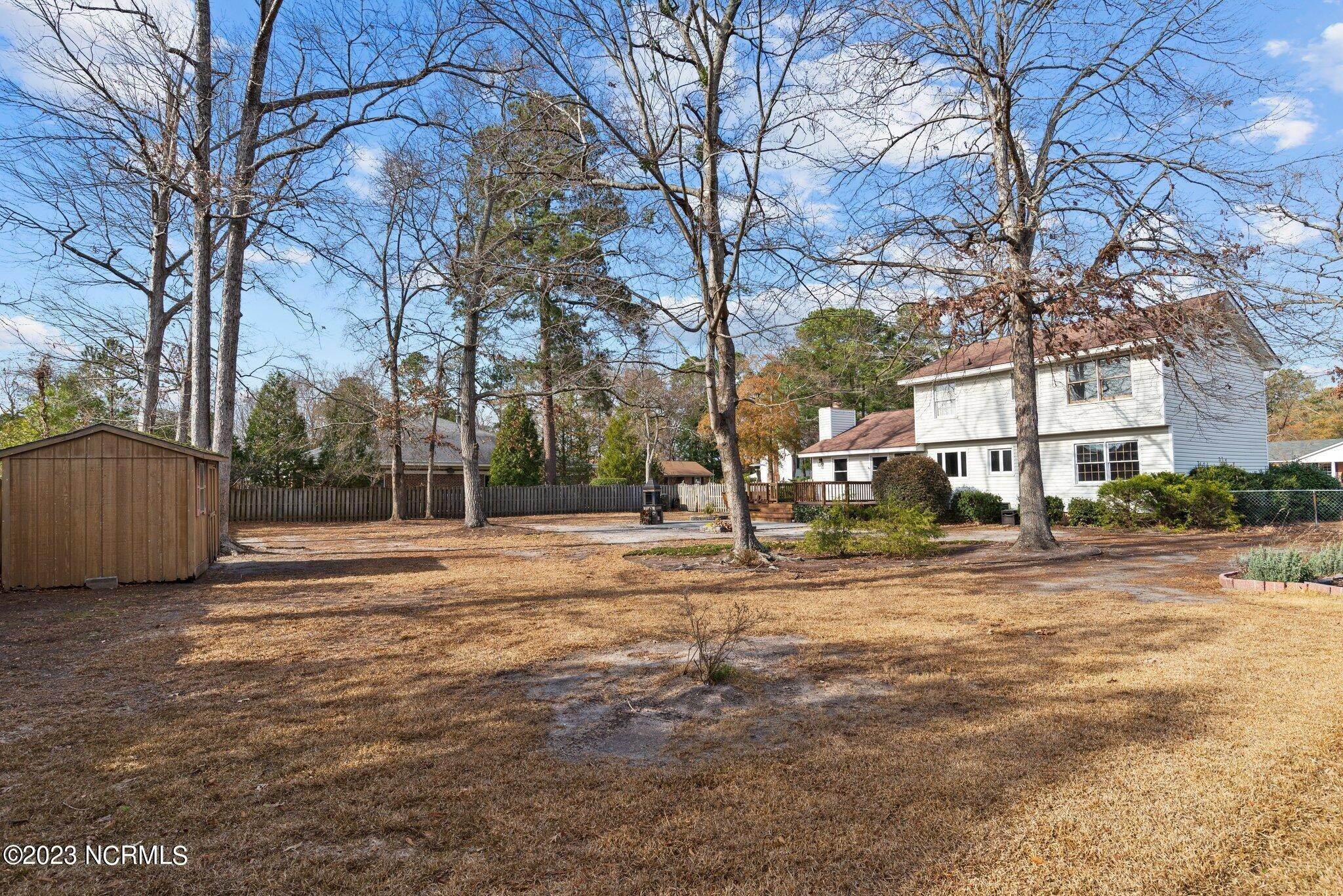 15. Single Family for Sale at Greenville, NC 27858
