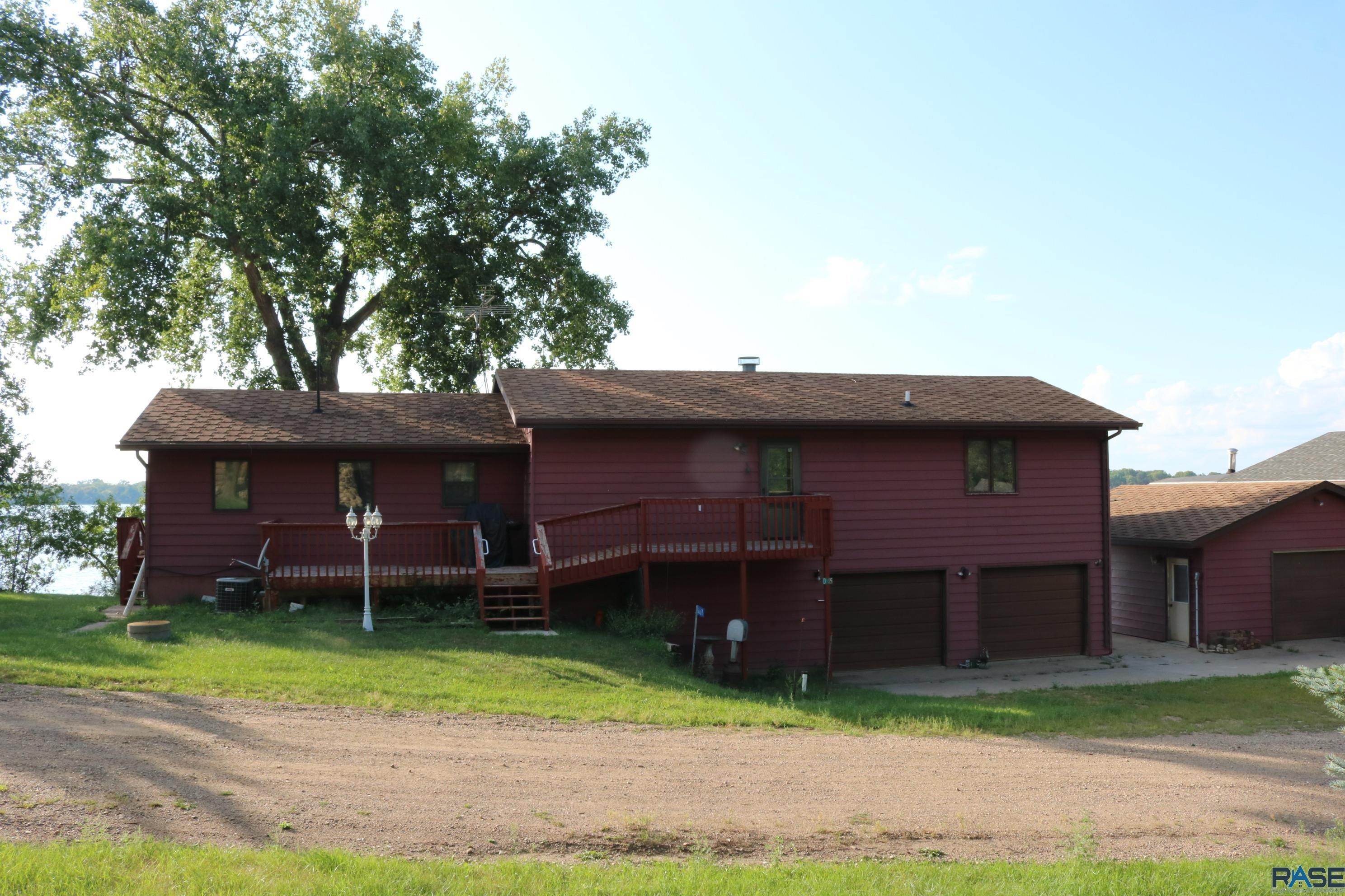 Single Family for Sale at Madison, SD 57042