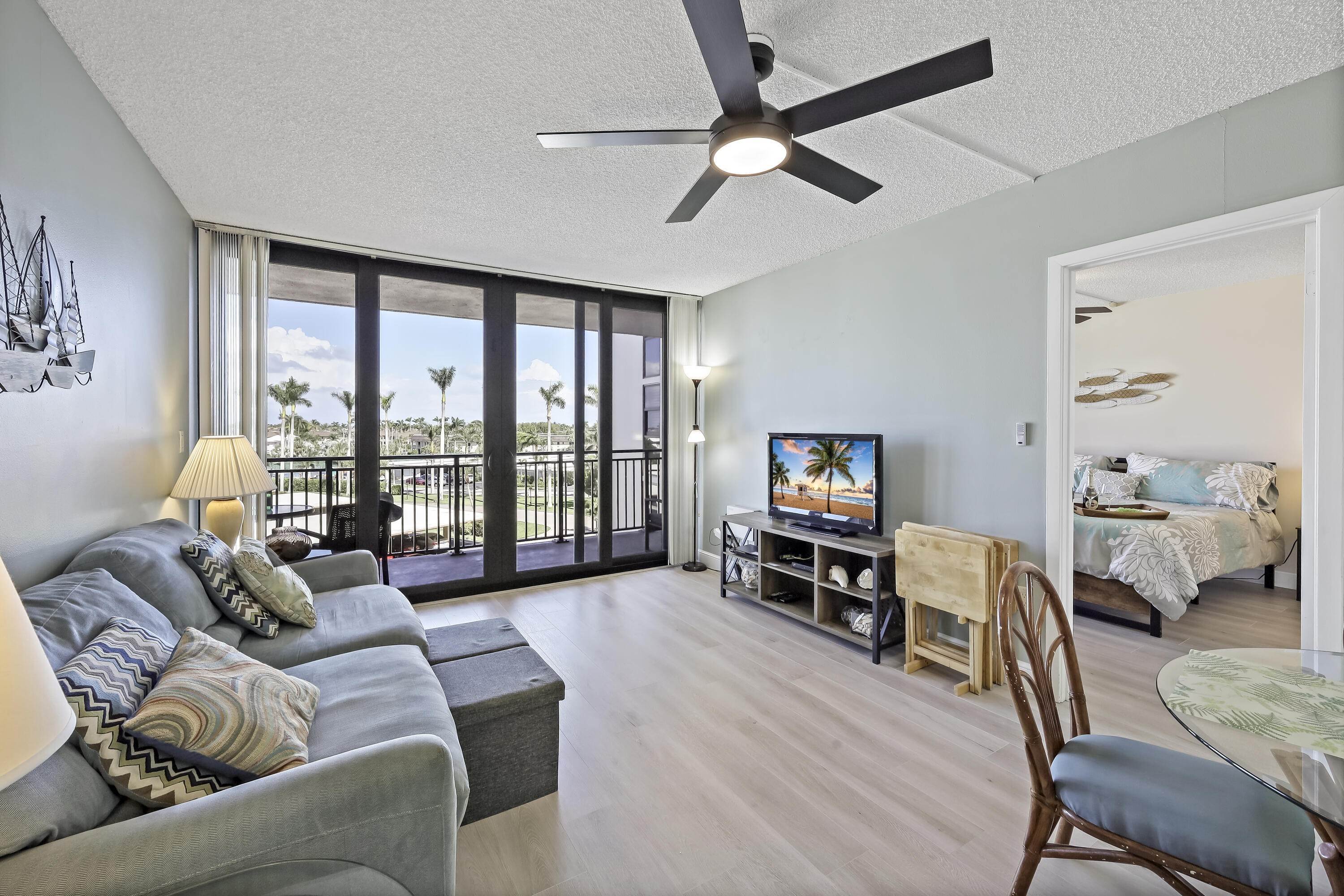 2. Condominium for Sale at Marco Island, FL 34145