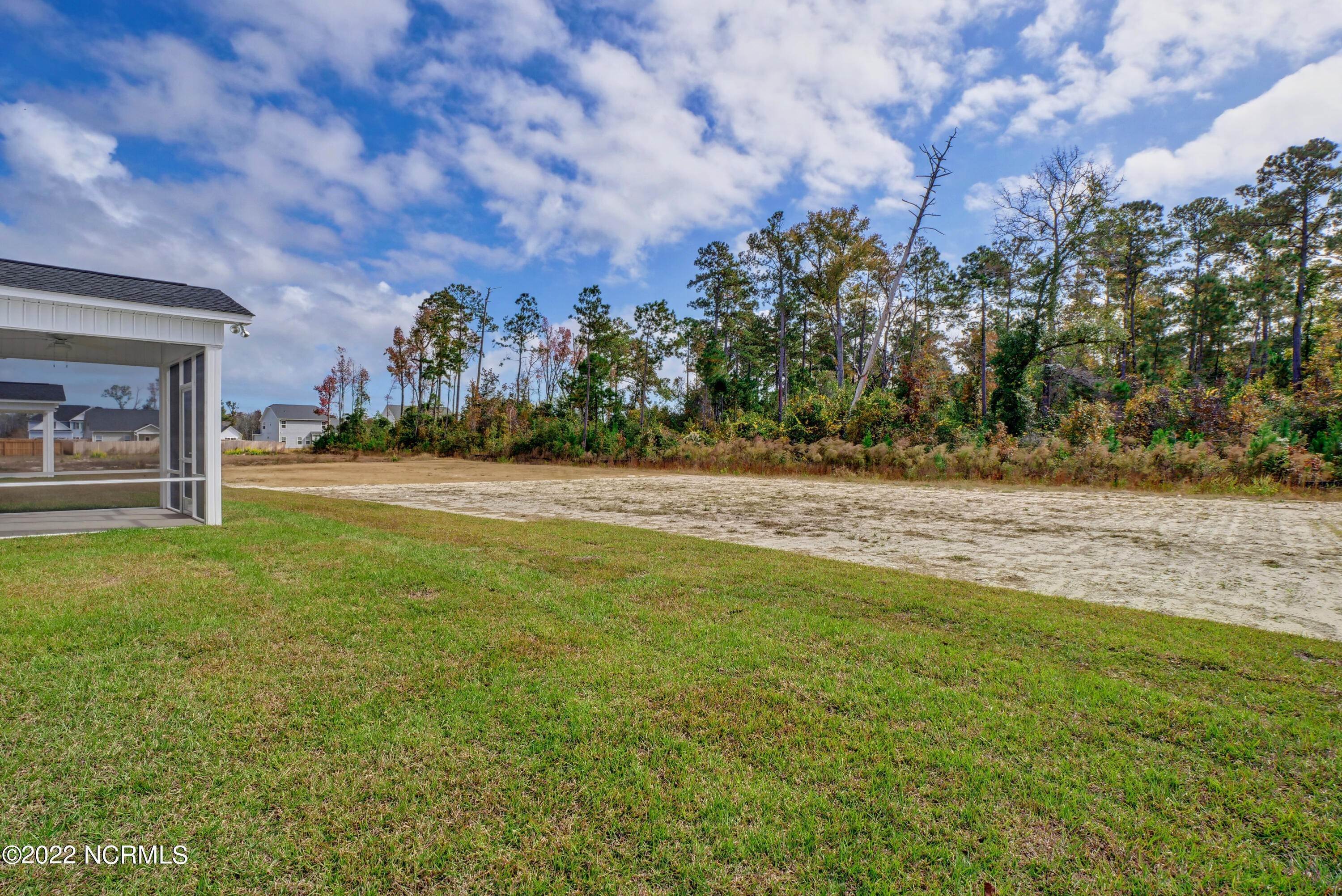 29. Single Family for Sale at Rocky Point, NC 28457