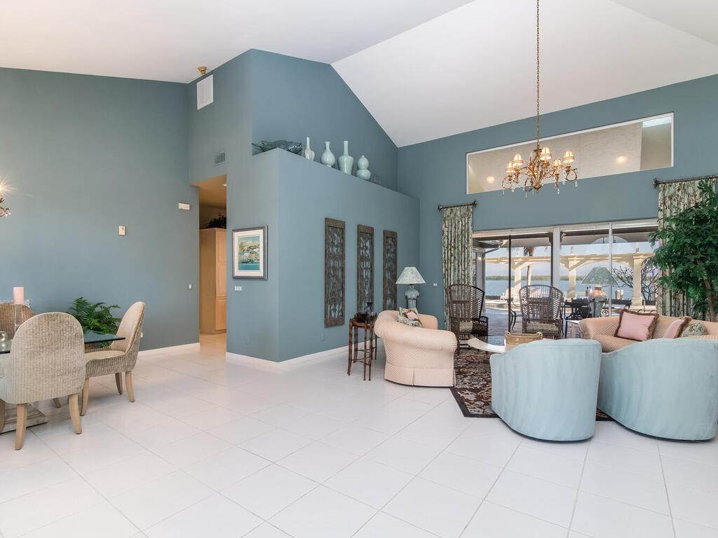 5. Single Family for Sale at Marco Island, FL 34145