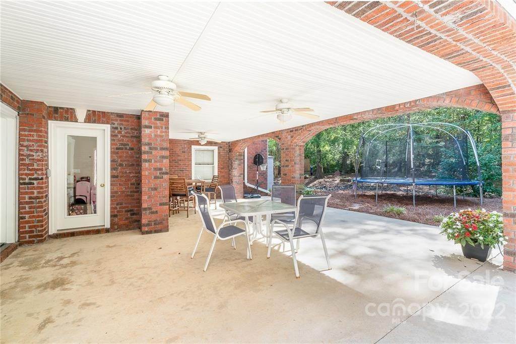 19. Single Family for Sale at Monroe, NC 28112