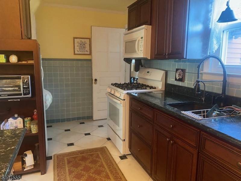 6. Single Family for Sale at Clifton, NJ 07012