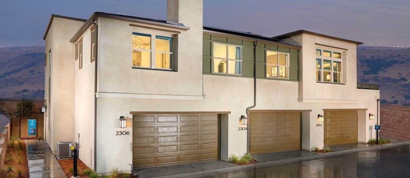 2. Townhouse for Sale at Chula Vista, CA 91913