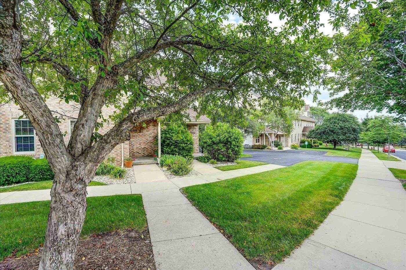 3. Townhouse for Sale at Madison, WI 53711