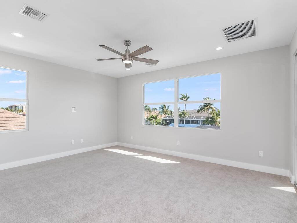 22. Single Family for Sale at Marco Island, FL 34145