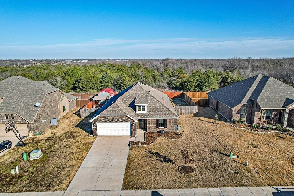 8. Single Family for Sale at Greenville, TX 75407