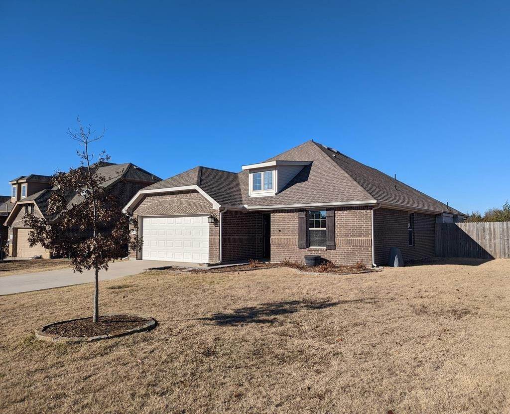 Single Family for Sale at Greenville, TX 75407