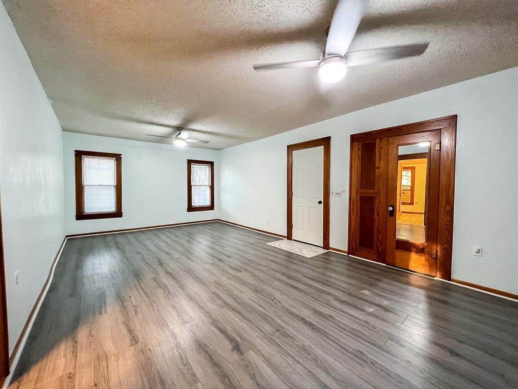 12. Single Family for Sale at Rule, TX 79547