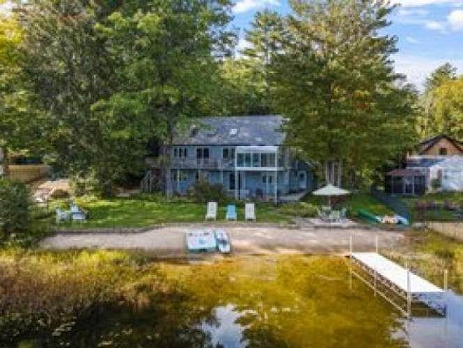 Single Family for Sale at New Hampton, NH 03256