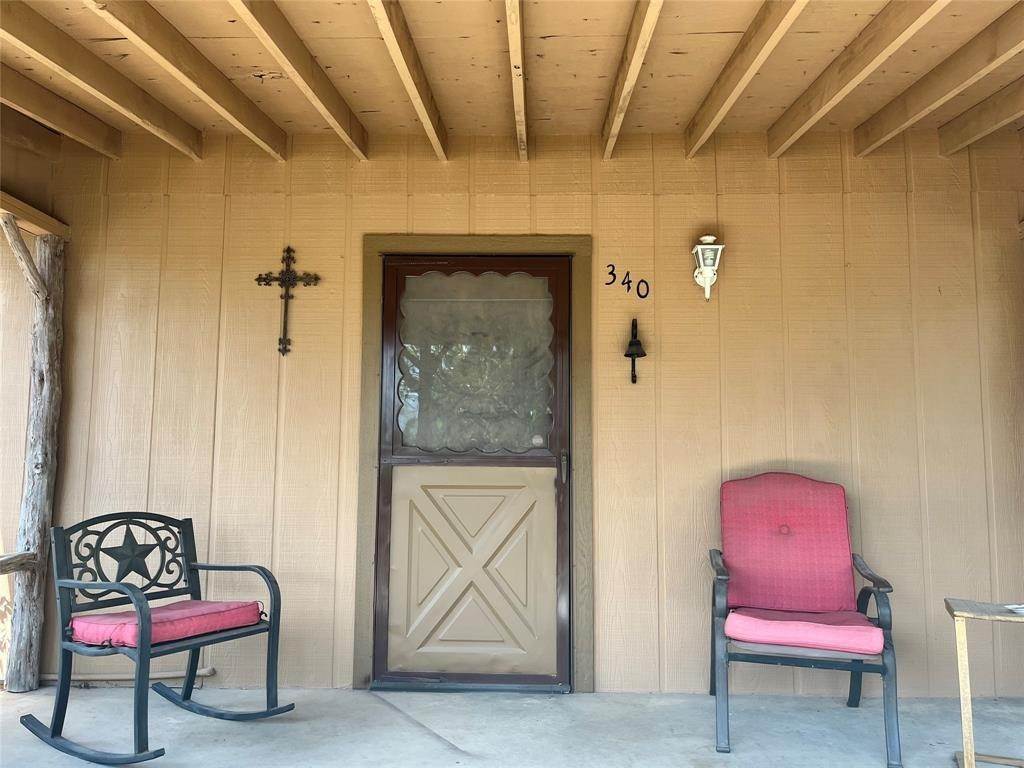 4. Single Family for Sale at Clifton, TX 76634