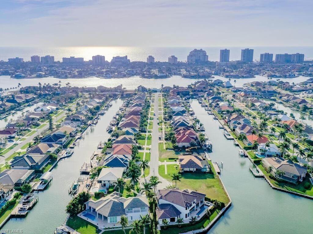 41. Single Family for Sale at Marco Island, FL 34145