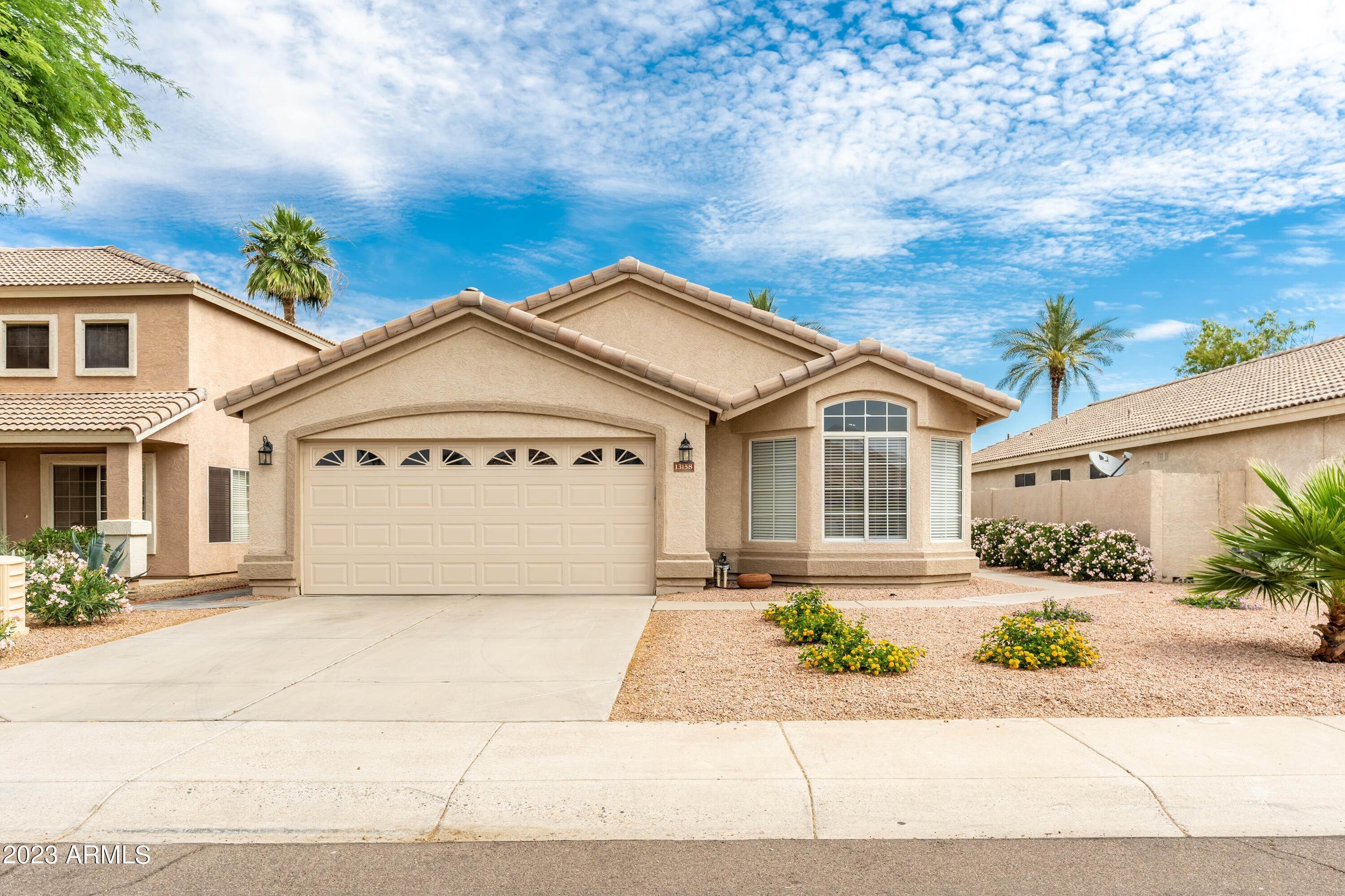 3. Single Family for Sale at Goodyear, AZ 85395