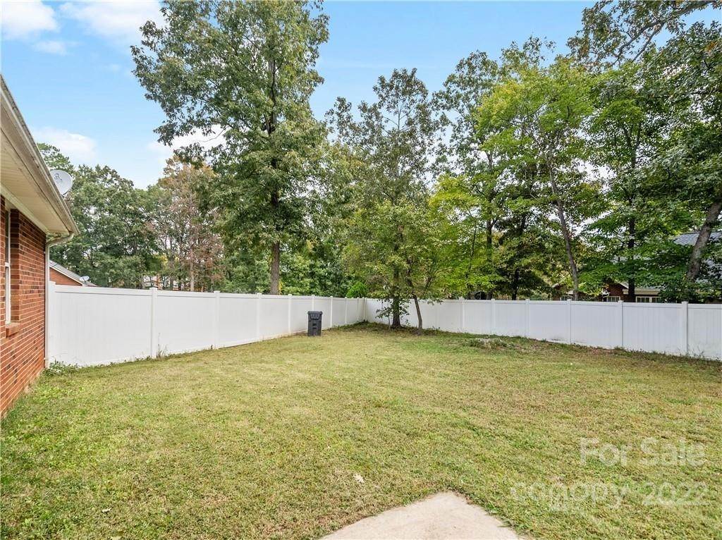 23. Single Family for Sale at Monroe, NC 28110