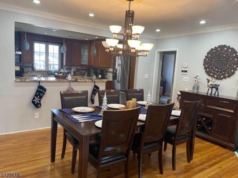 8. Single Family for Sale at Clifton, NJ 07013
