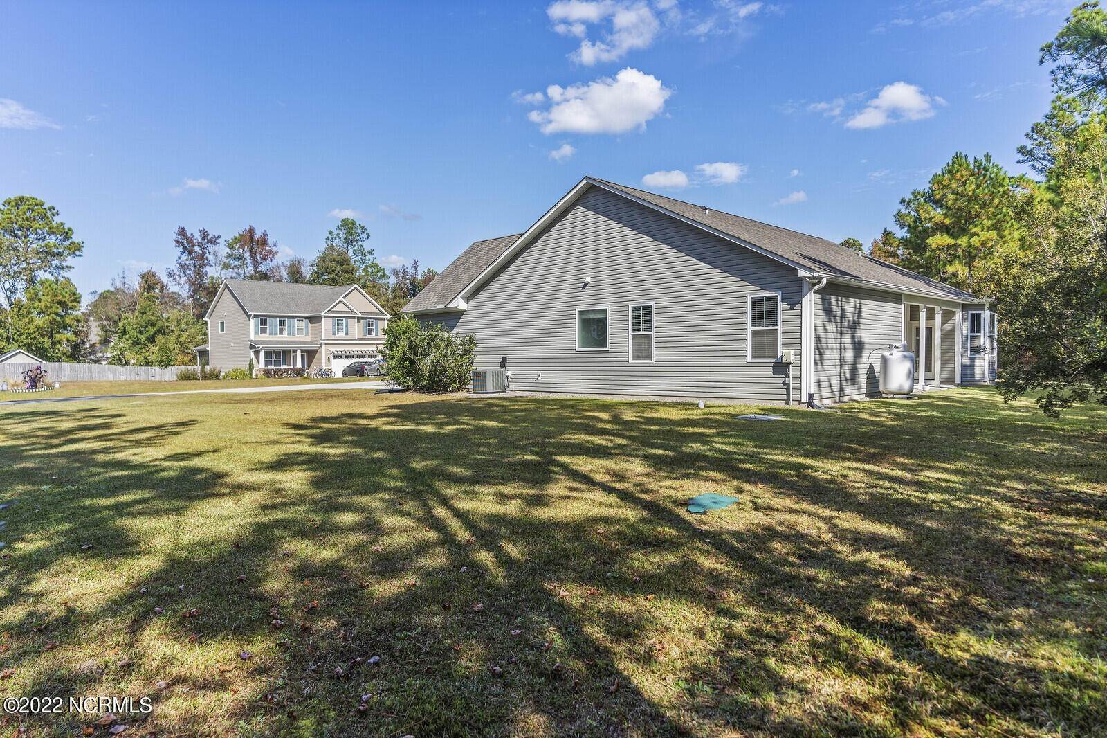 28. Single Family for Sale at Rocky Point, NC 28457