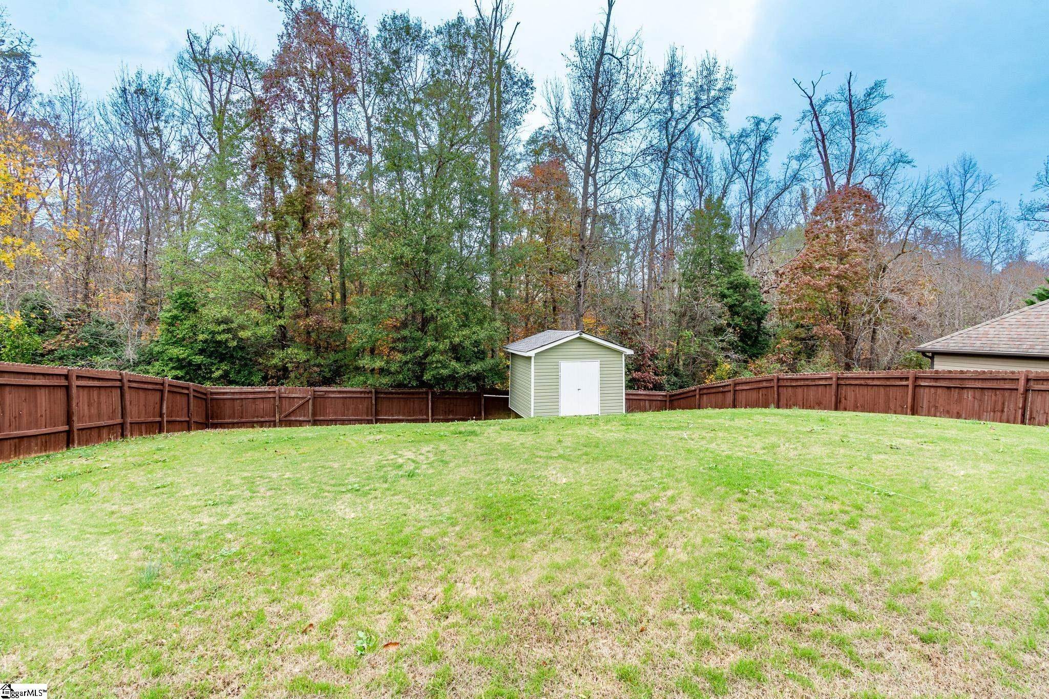 24. Single Family for Sale at Greenville, SC 29605
