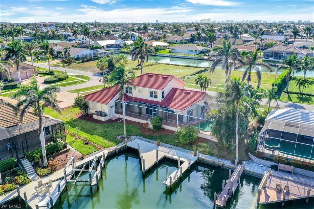 30. Single Family for Sale at Marco Island, FL 34145