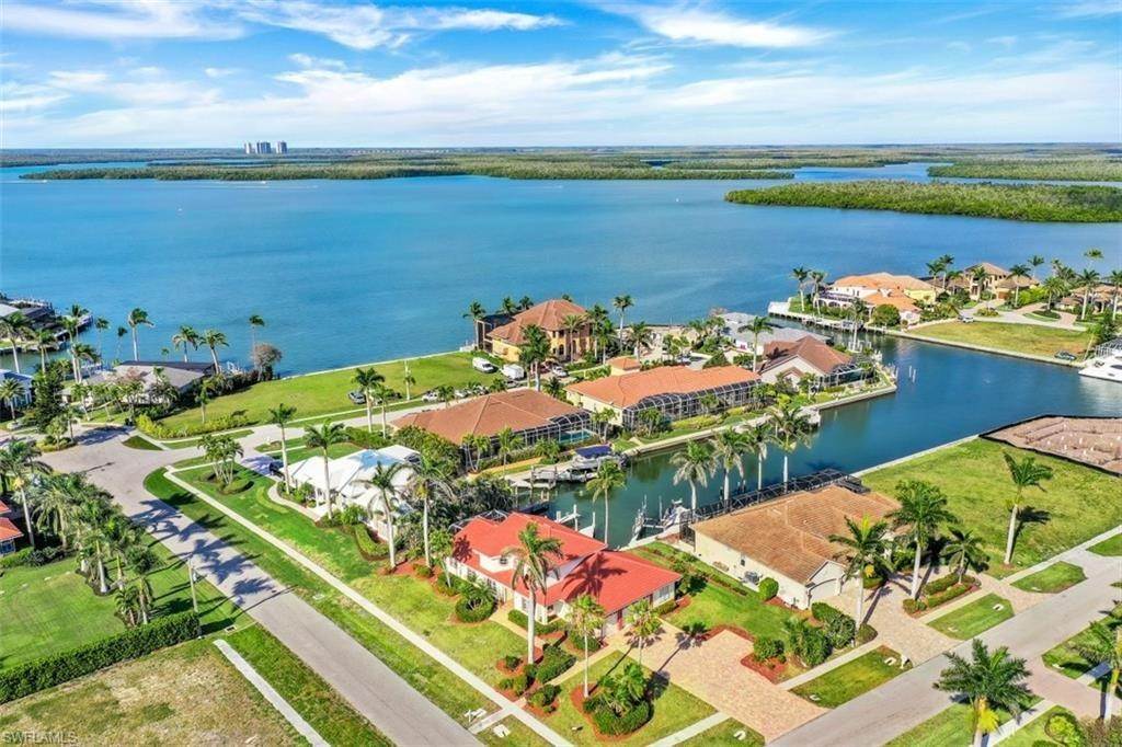 34. Single Family for Sale at Marco Island, FL 34145