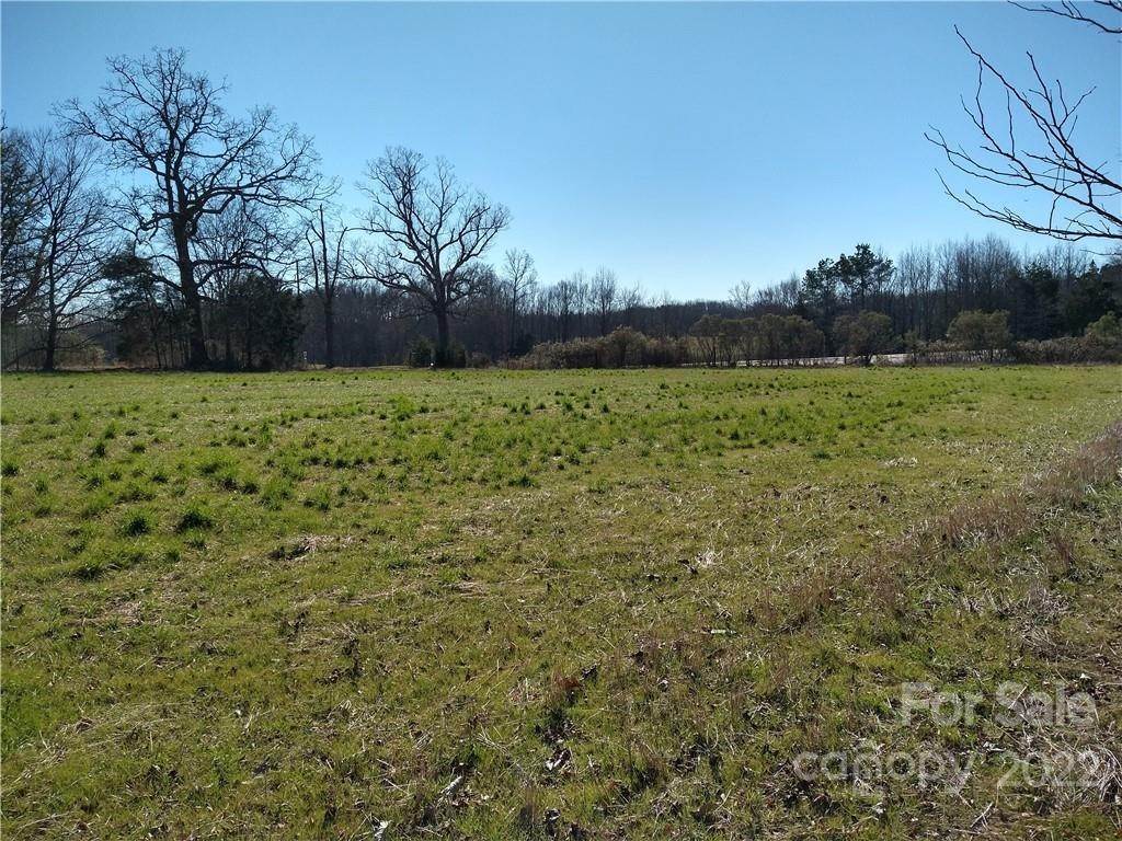 16. Single Family for Sale at Monroe, NC 28112