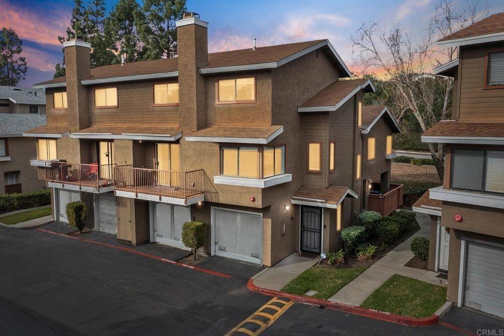 24. Condominium for Sale at Chula Vista, CA 91911