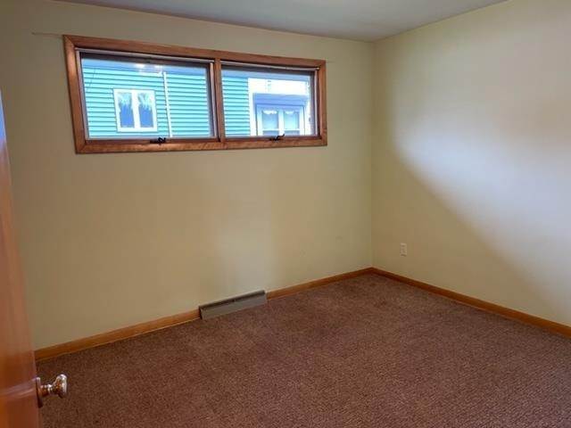 17. Single Family for Sale at Monroe, WI 53566