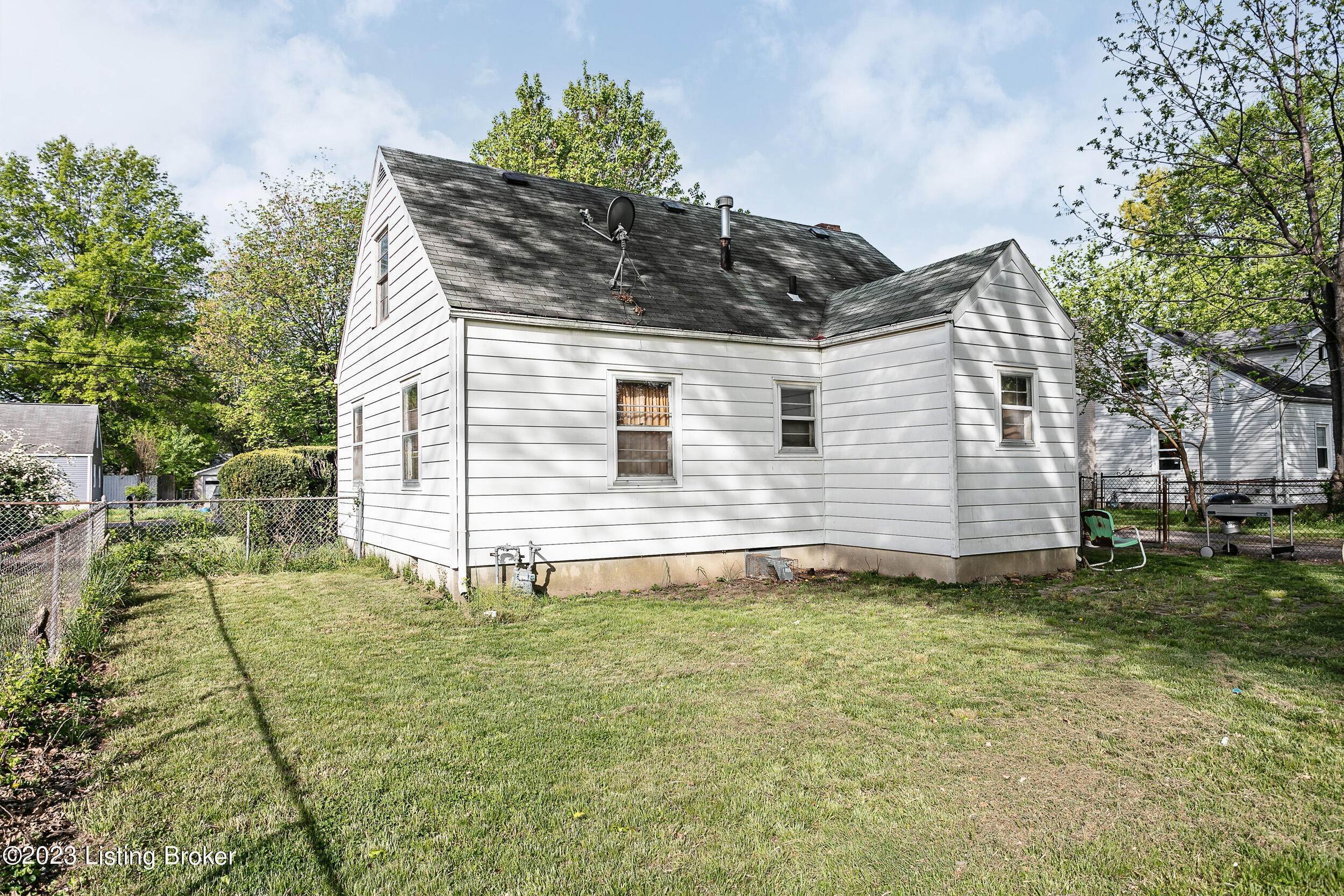 7. Single Family at Louisville, KY 40219