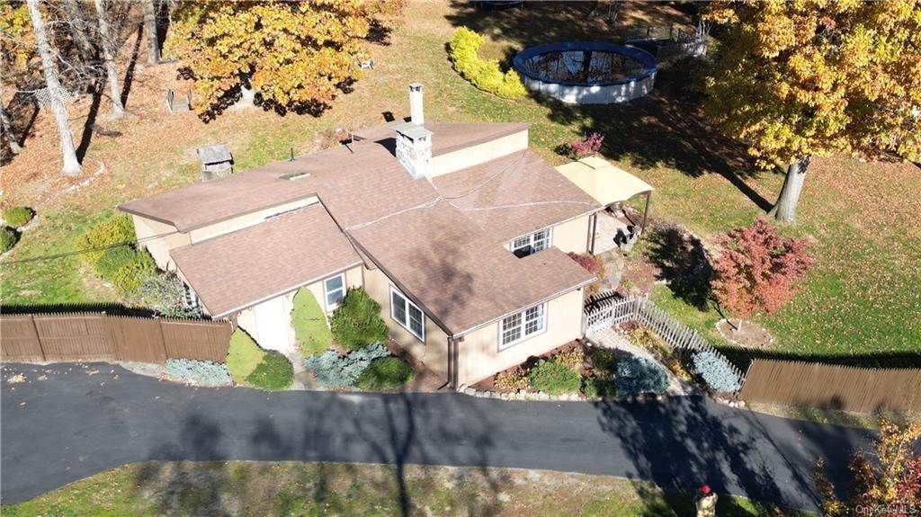 35. Single Family for Sale at Chester, NY 10918