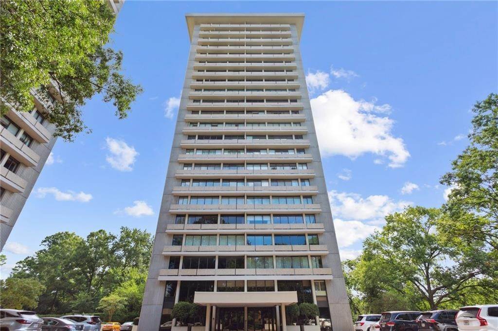 Condominium pour l Vente à Peachtree Heights East, Atlanta, GA 30305