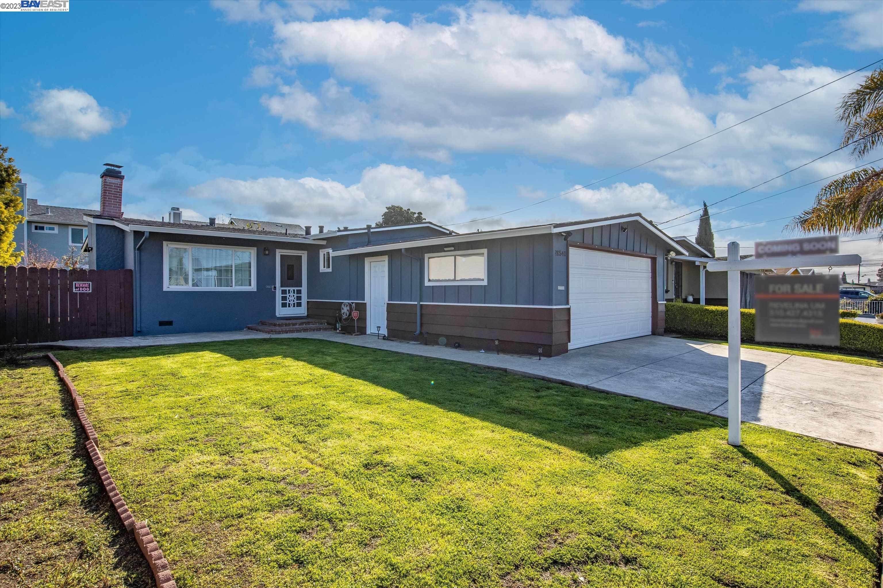 3. Single Family for Sale at Hayward, CA 94544