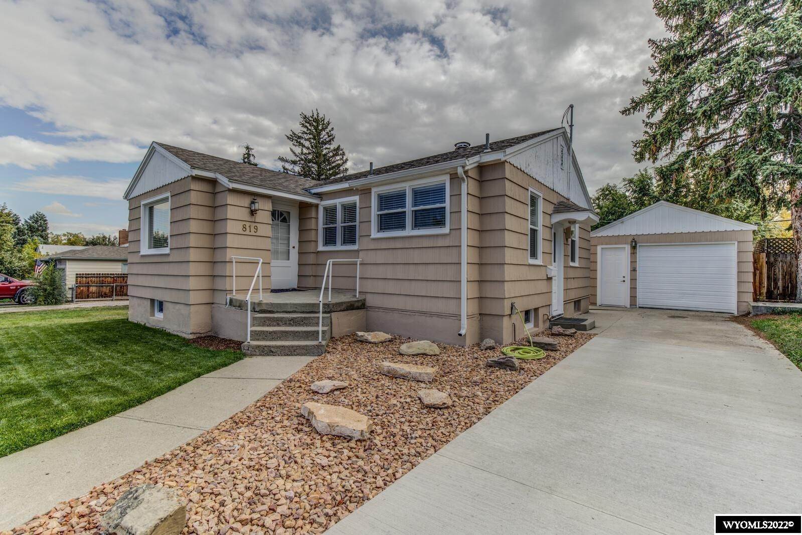 Single Family for Sale at Casper, WY 82601