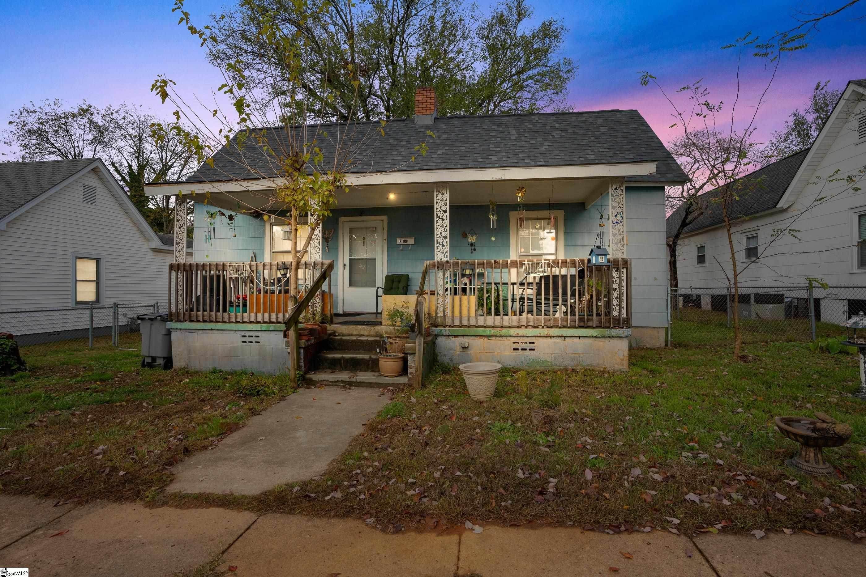 3. Single Family for Sale at Greenville, SC 29605