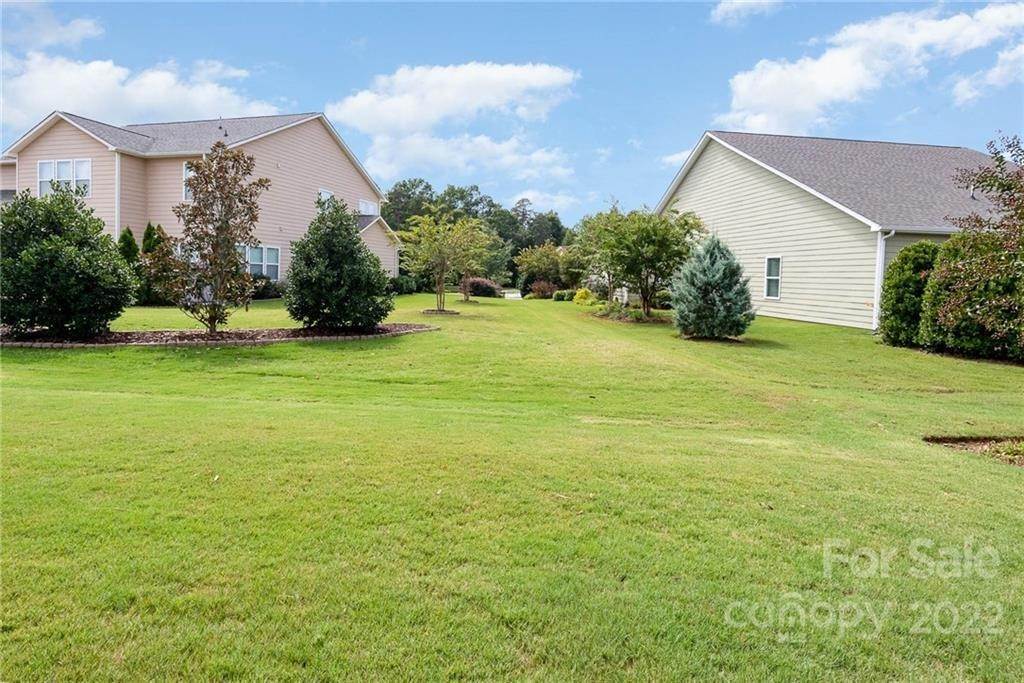 25. Single Family for Sale at Monroe, NC 28112