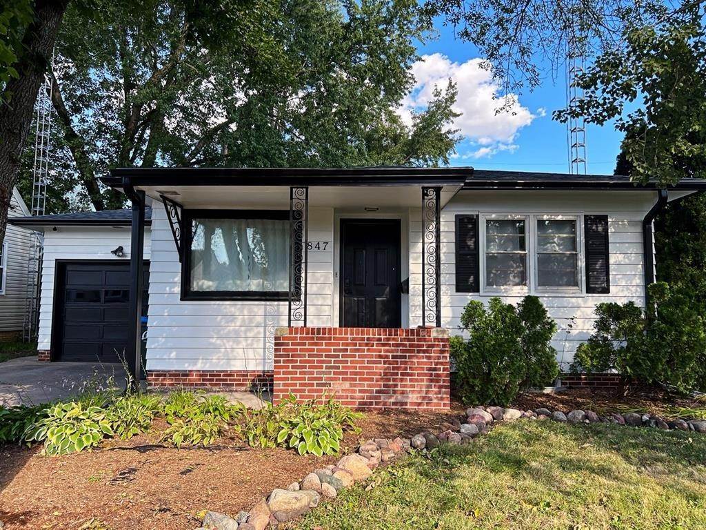 Single Family for Sale at Fort Dodge, IA 50501