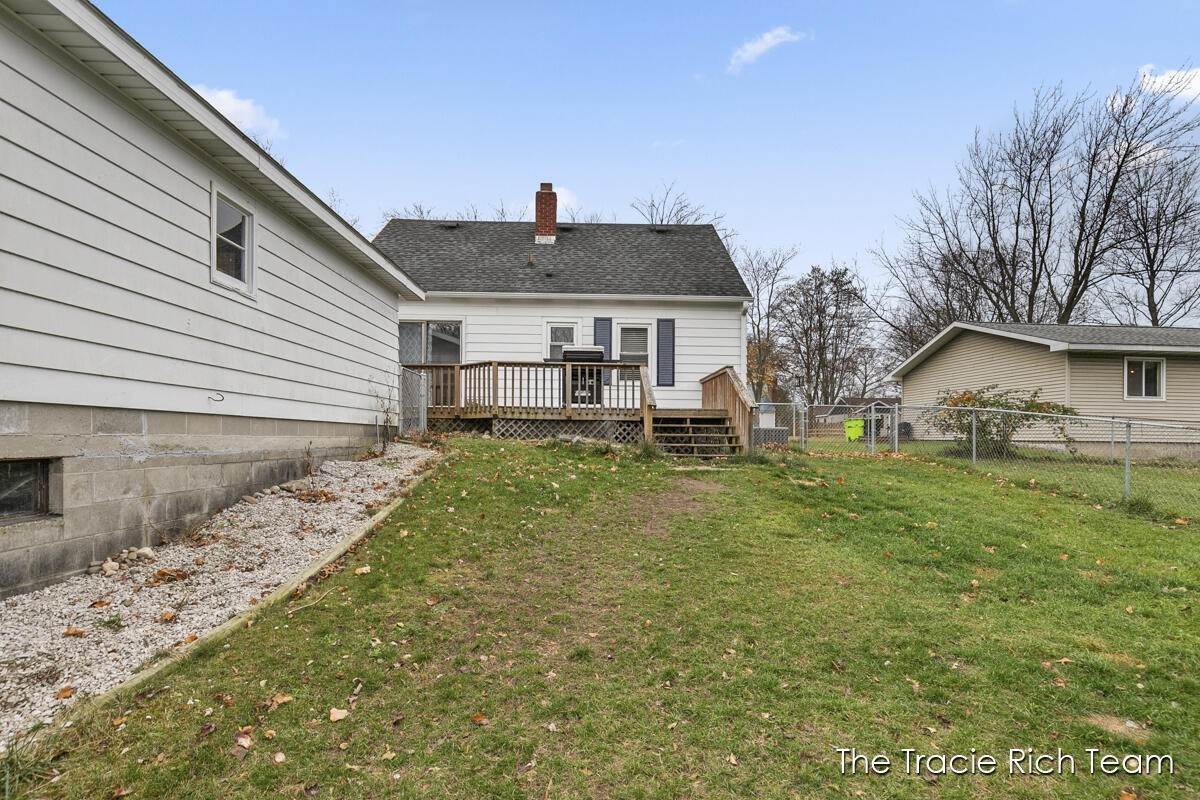 30. Single Family for Sale at Greenville, MI 48838
