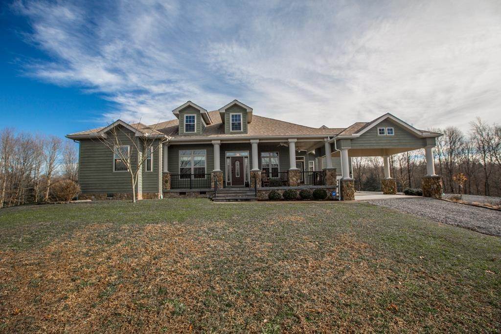 Single Family for Sale at Mount Nebo, WV 26679
