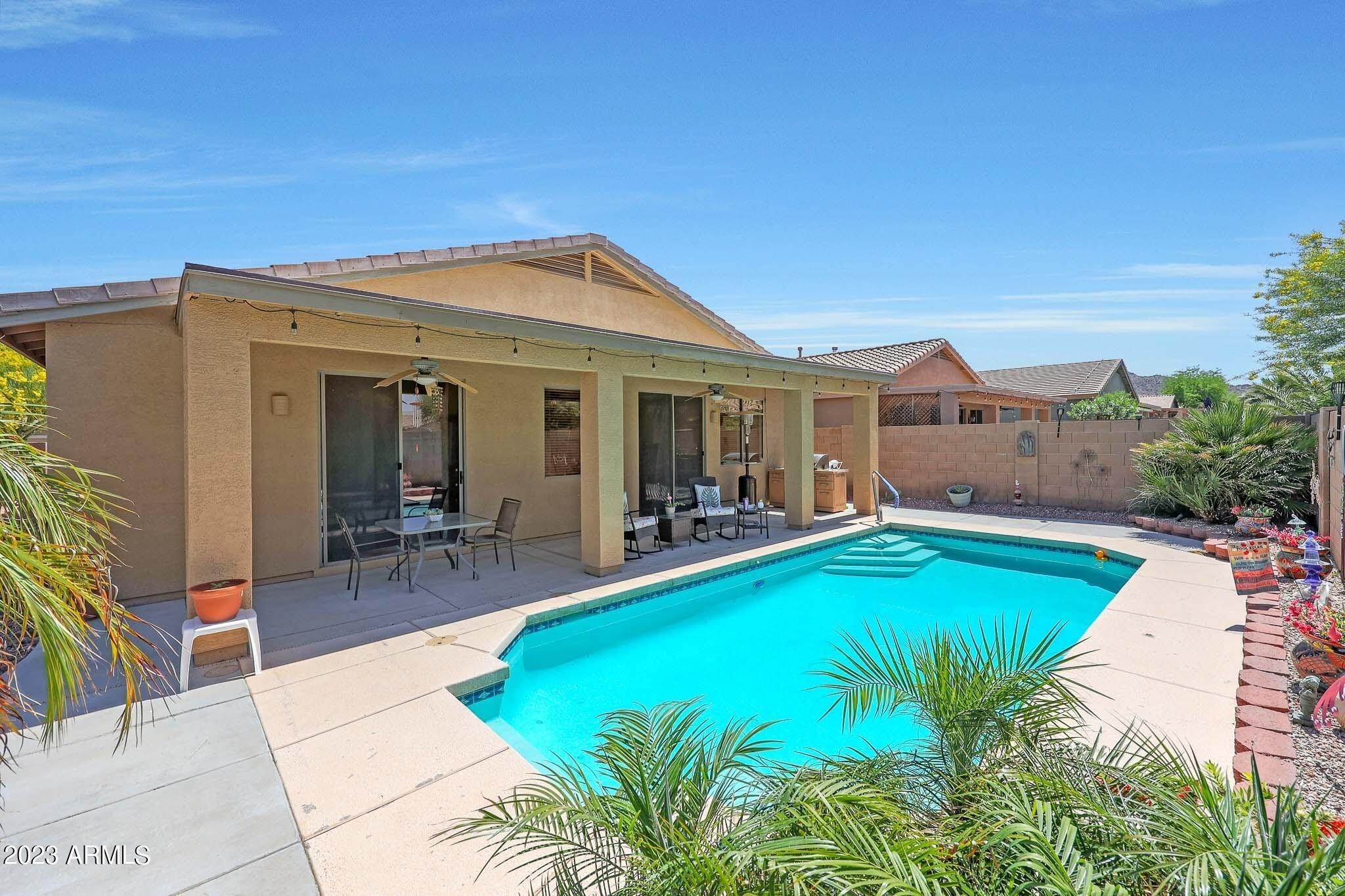 31. Single Family for Sale at Goodyear, AZ 85338