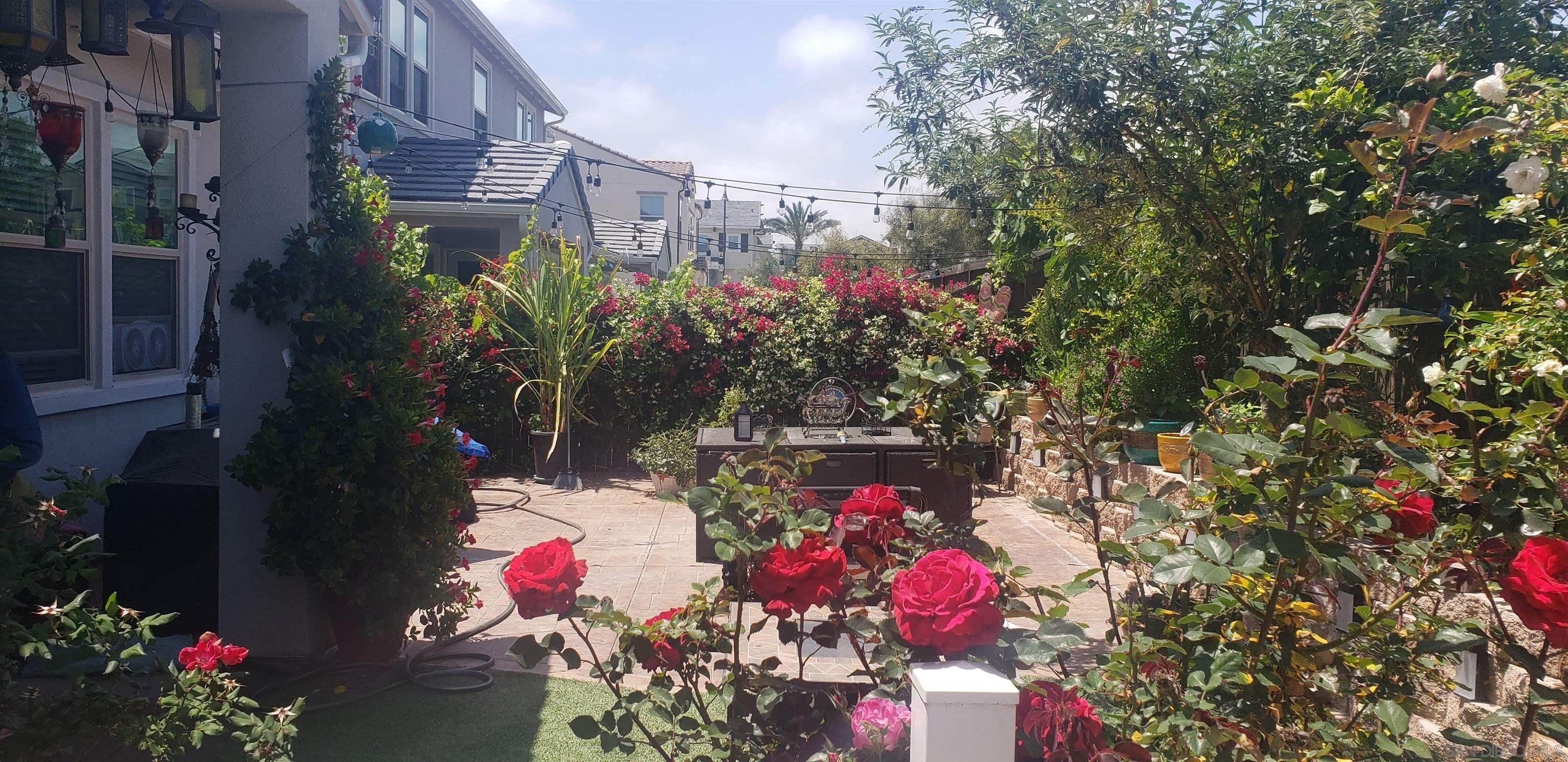 15. Townhouse for Sale at Chula Vista, CA 91913