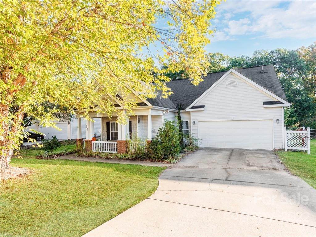 2. Single Family for Sale at Monroe, NC 28110