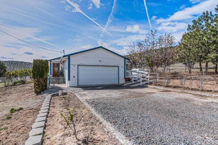 Single Family for Sale at Prineville, OR 97754