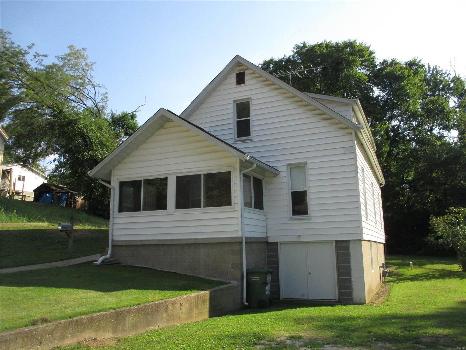 1. Multi Family for Sale at Chester, IL 62233